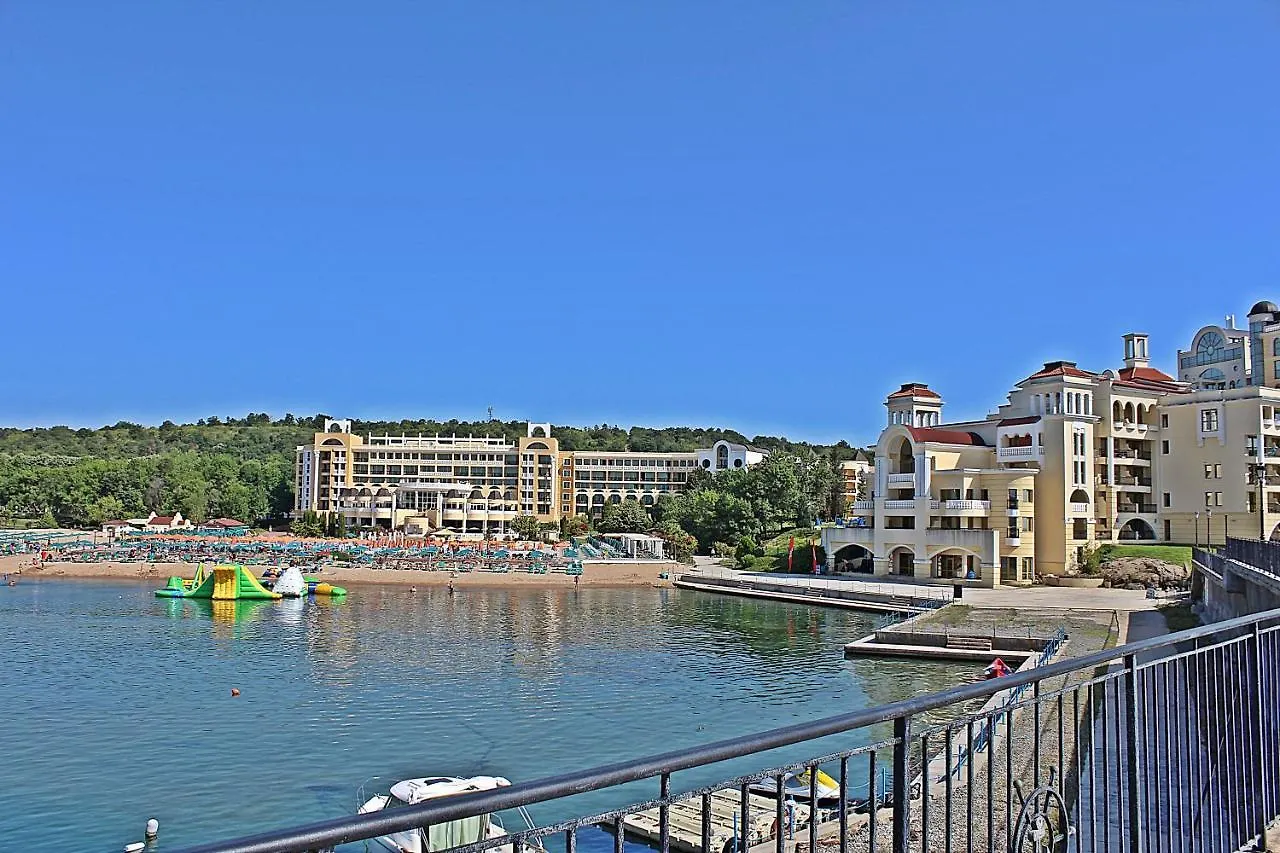 Duni Marina Royal Palace Hotel Sozopol 5*,