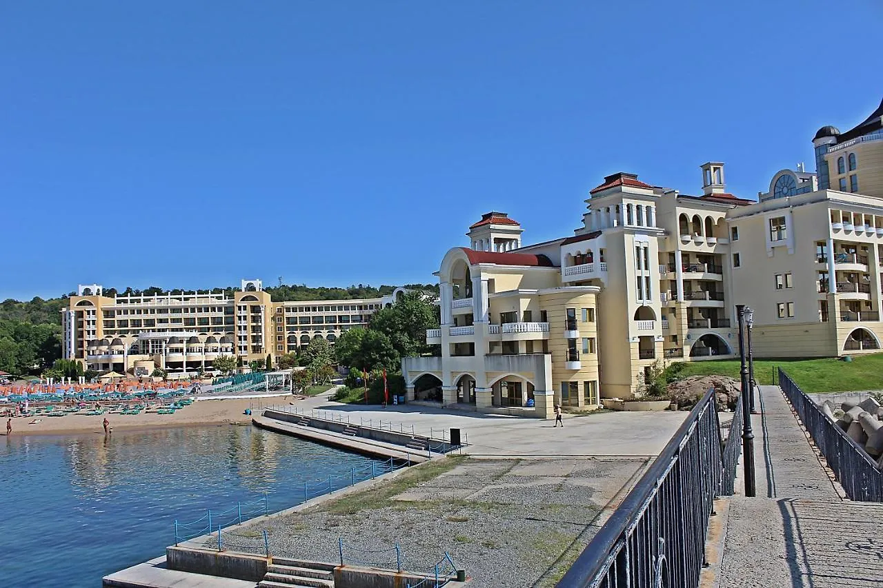 ***** Semesteranläggning (resort) Duni Marina Royal Palace Hotel Sozopol Bulgarien